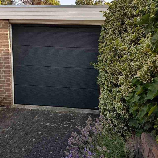 Garagedeur donker