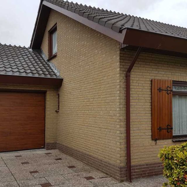 Garagedeur rood